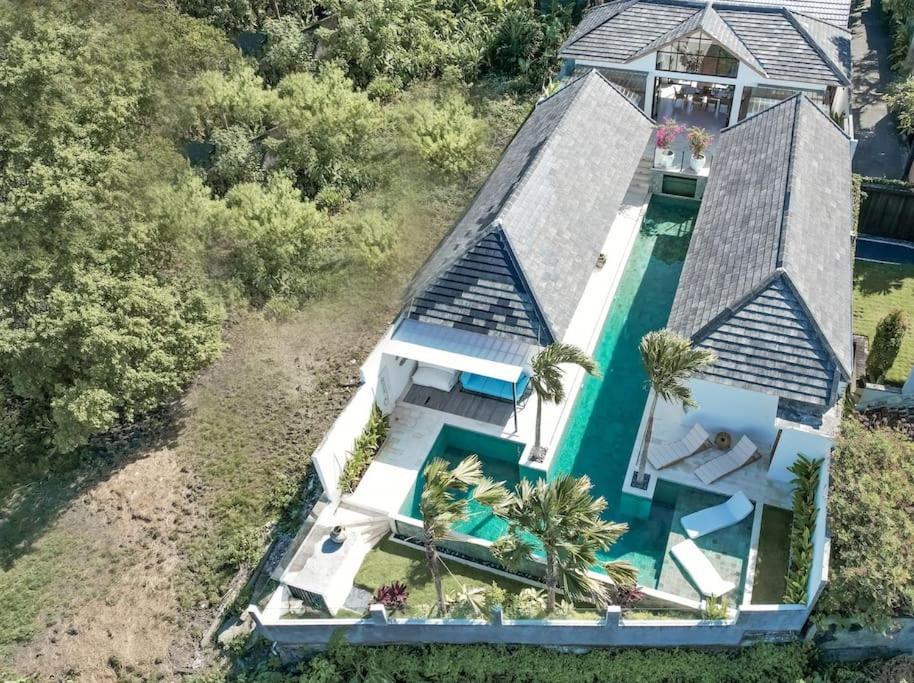 Villa Hakem Elegant&modern 4 bedrooms villa pool view Canggu Buitenkant foto