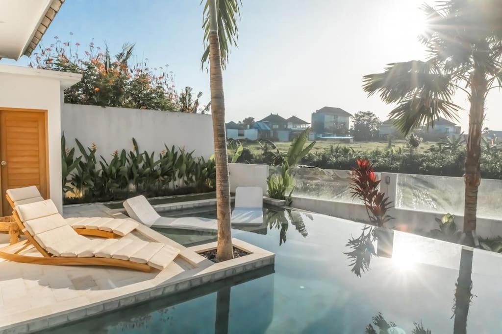 Villa Hakem Elegant&modern 4 bedrooms villa pool view Canggu Buitenkant foto