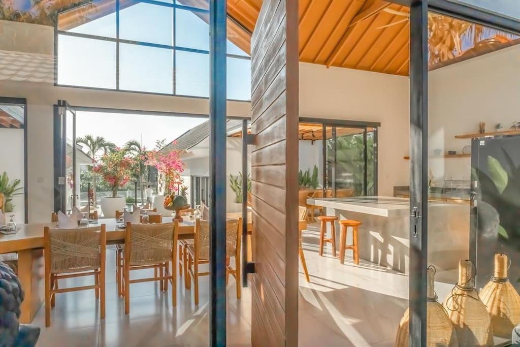 Villa Hakem Elegant&modern 4 bedrooms villa pool view Canggu Buitenkant foto